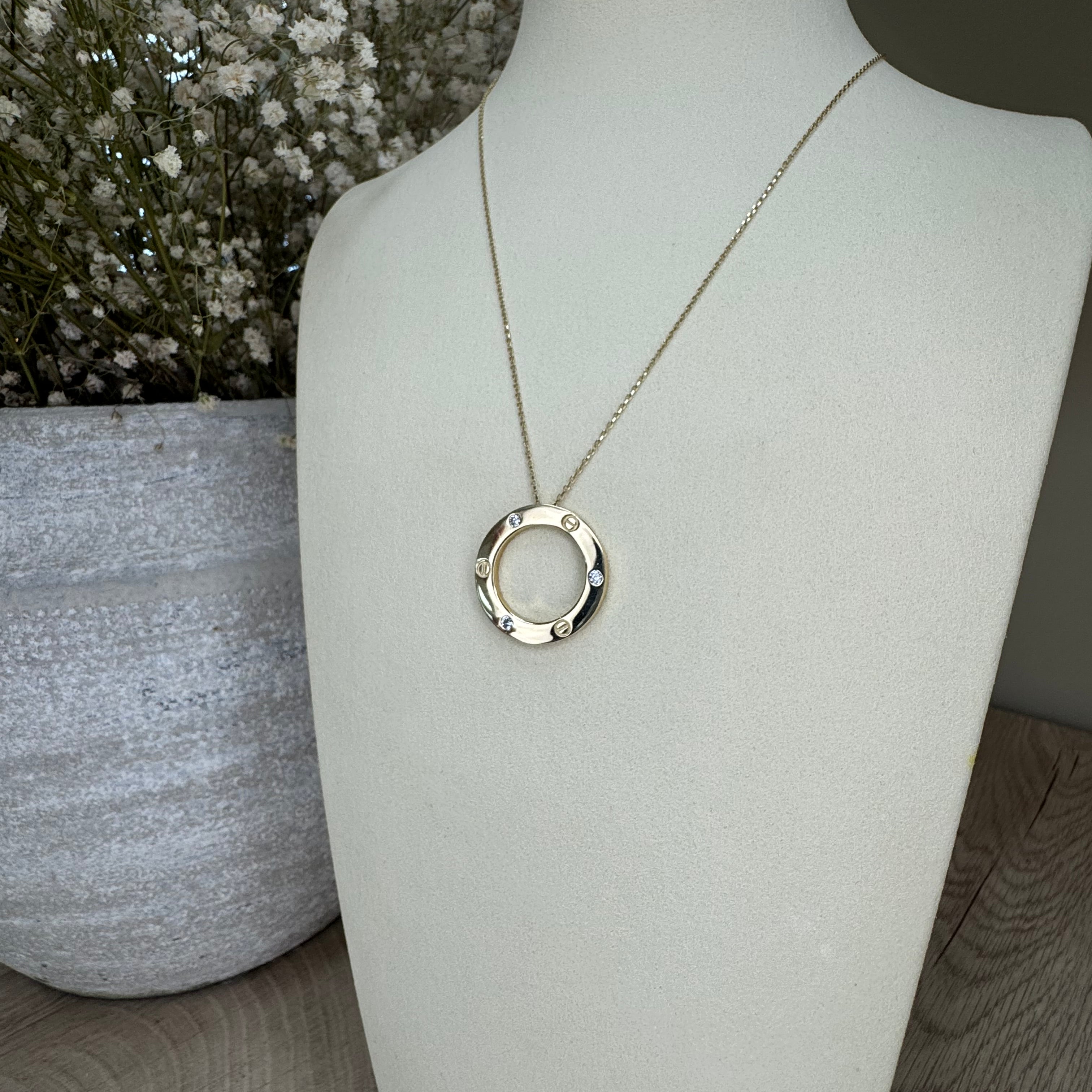 14K Gold Eternal Circle necklace