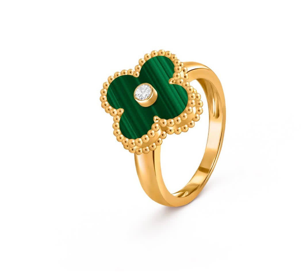18k Gold Green Clover Ring