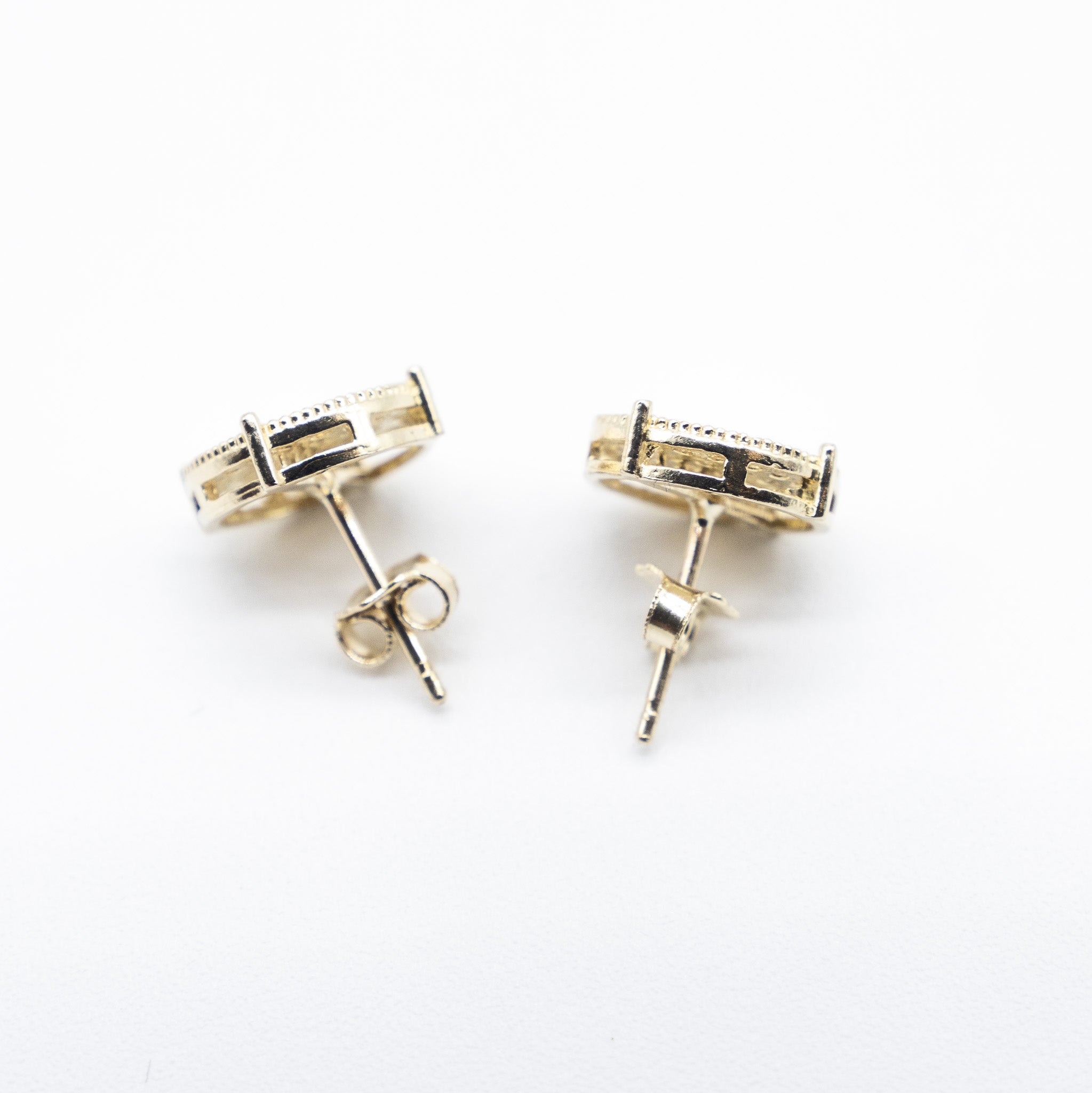 10K Gold Round with zc diamonds earrings
