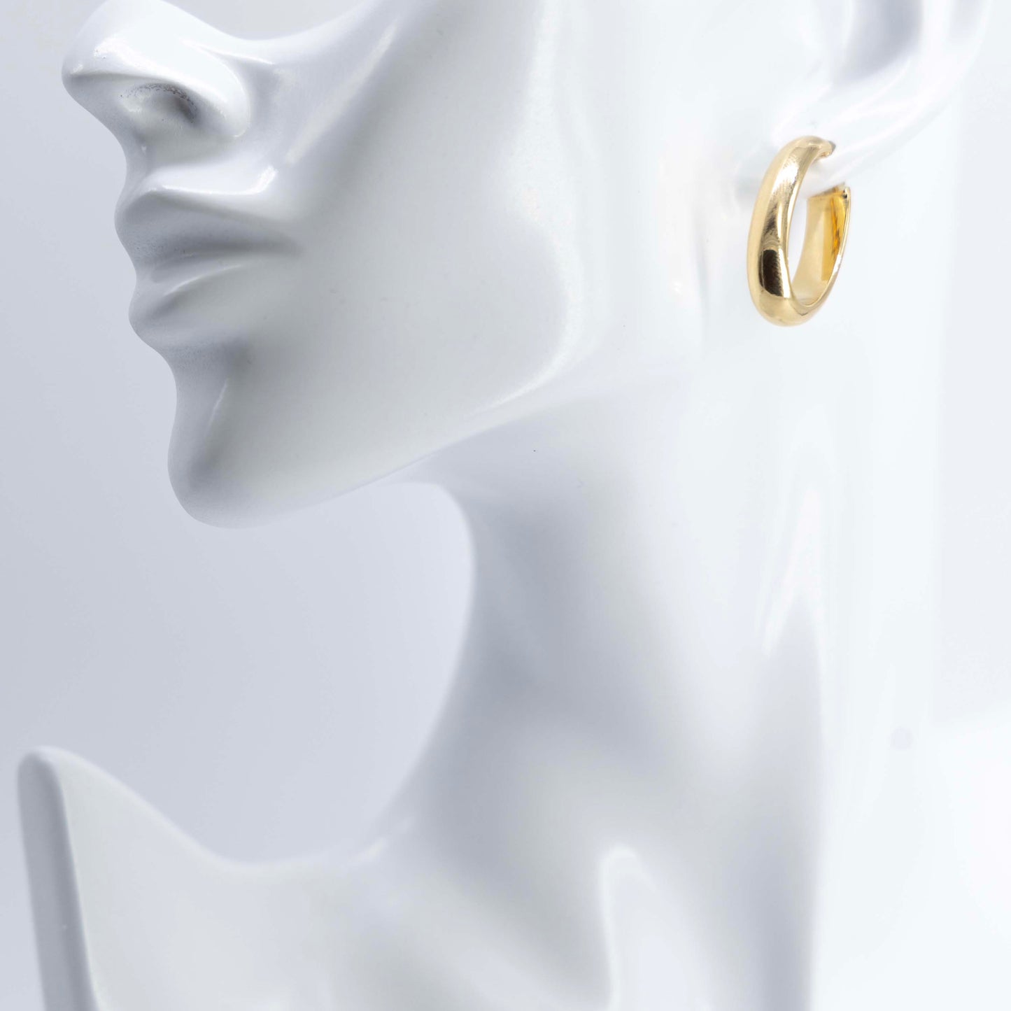 14K Gold Oval Hoops