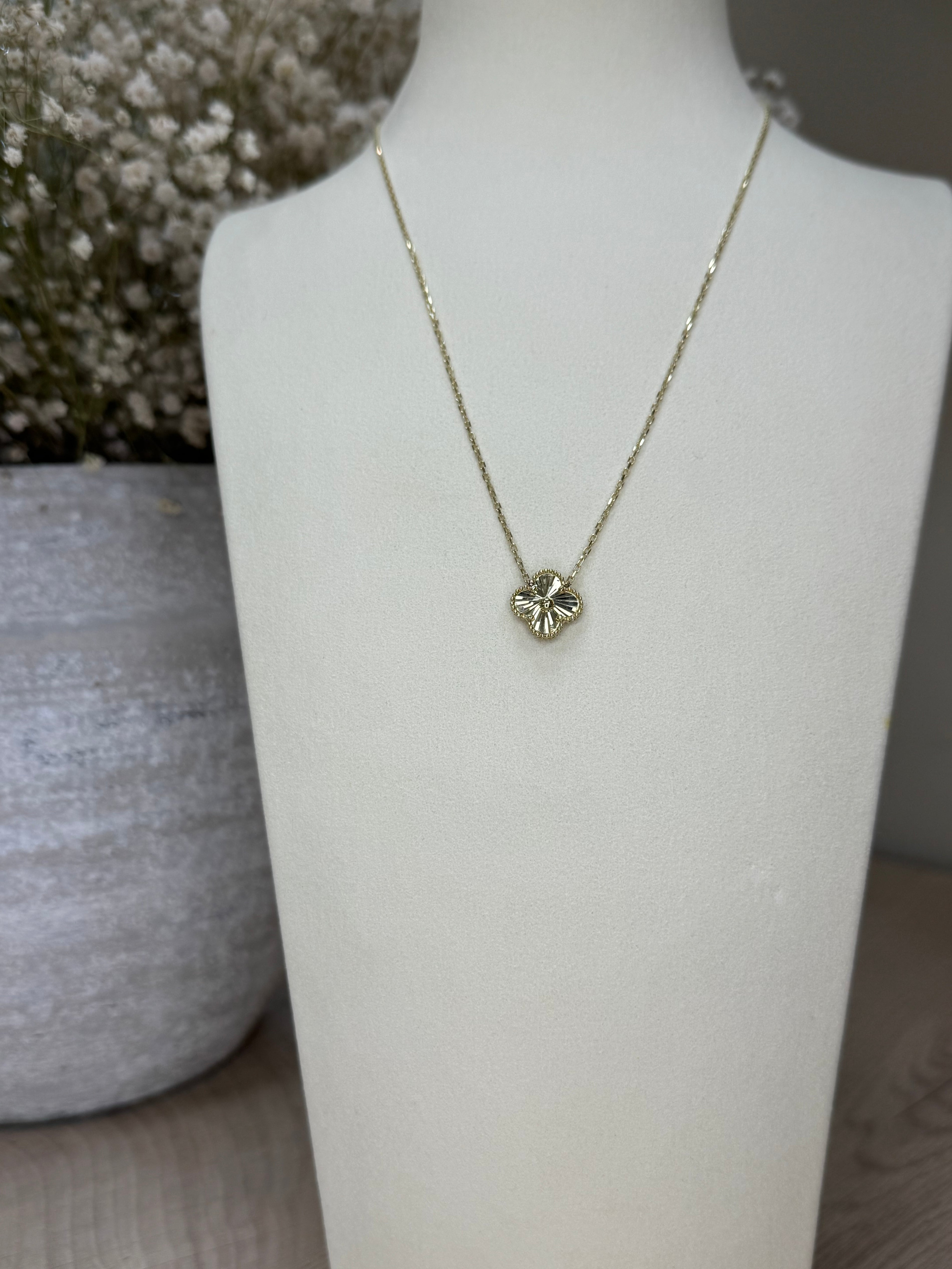 10k Gold One clover necklace