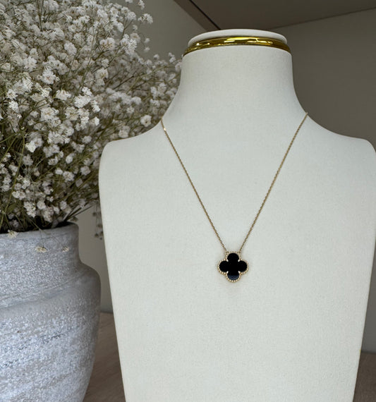 18k Gold One Clover Onyx Stone