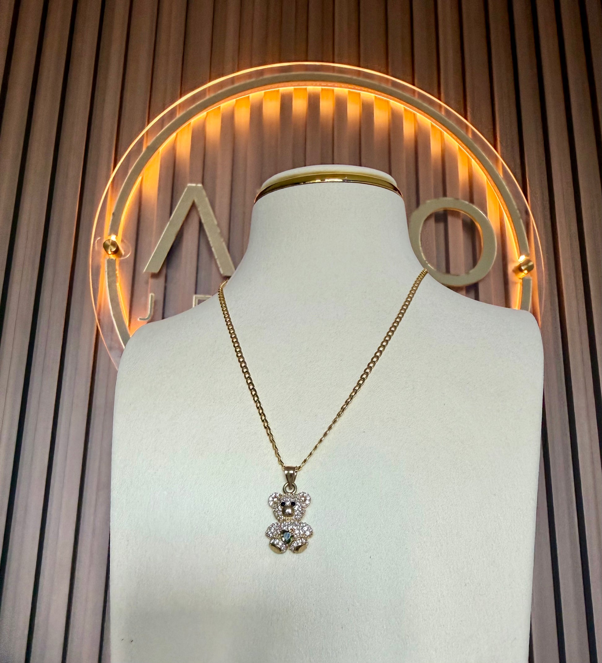 10K Gold Teddy Green Heart necklace